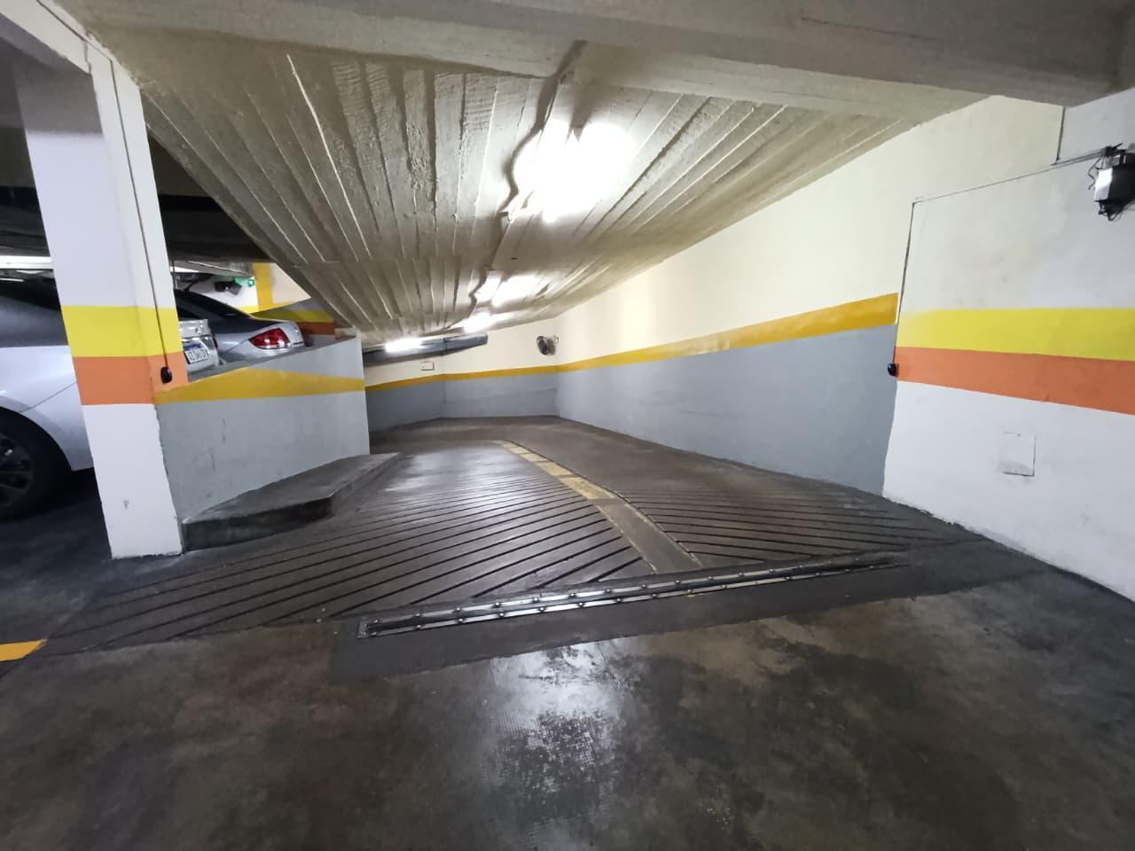 Foto de Cochera en Almagro, imagen 1