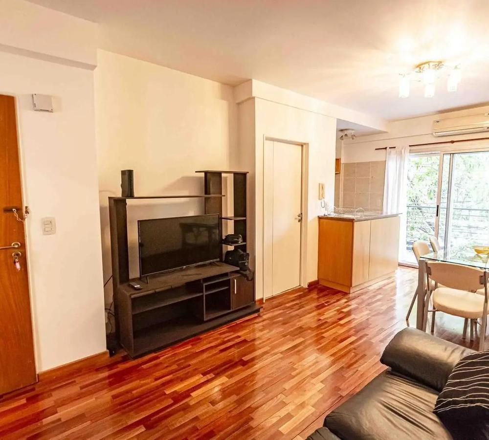 Foto de VENTA - PALERMO - Gorriti 3600 - Frente con balcon - Luminoso, imagen 3