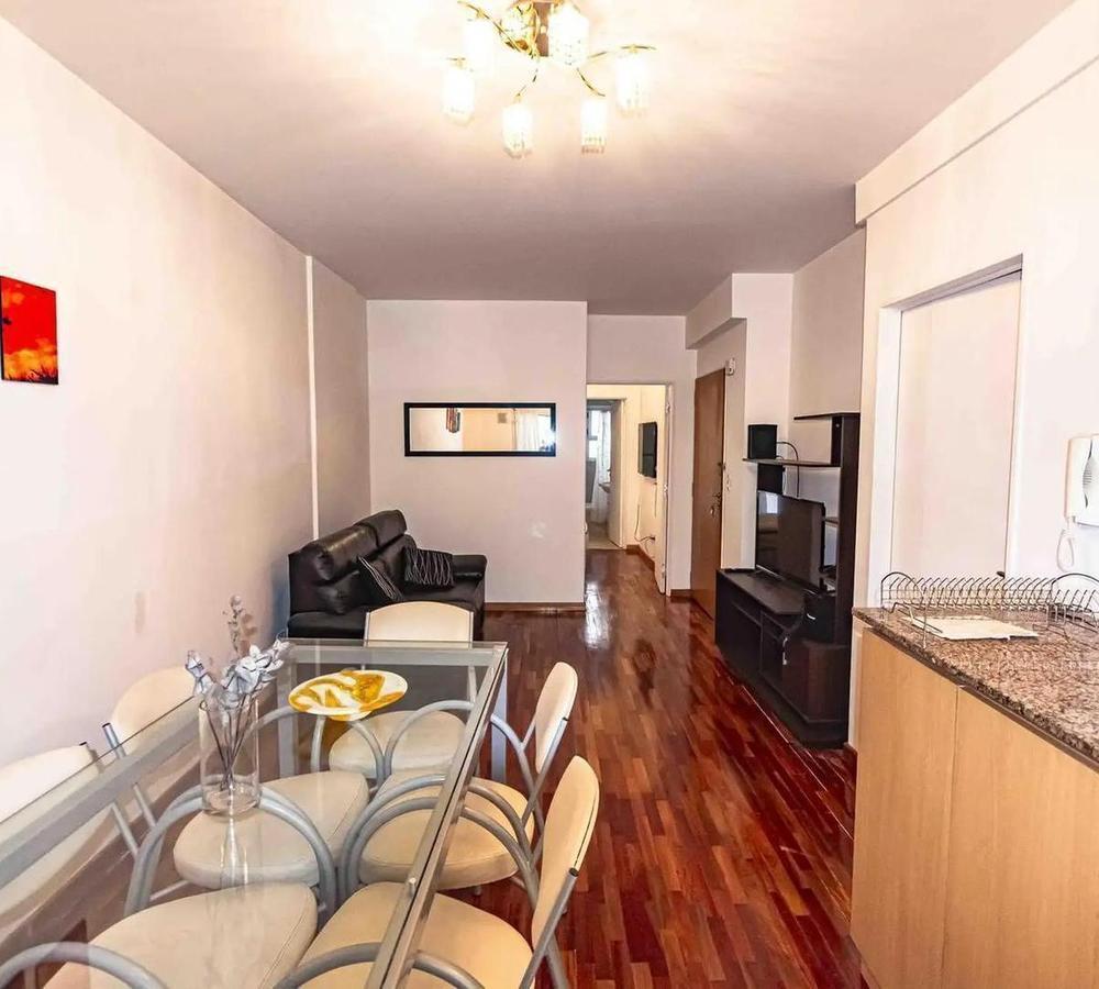 Foto de VENTA - PALERMO - Gorriti 3600 - Frente con balcon - Luminoso, imagen 1