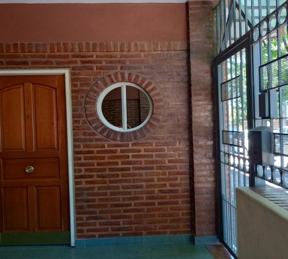 Foto de VENTA - Villa Urquiza - 5 Ambientes - Jardin - Piscina, imagen 3