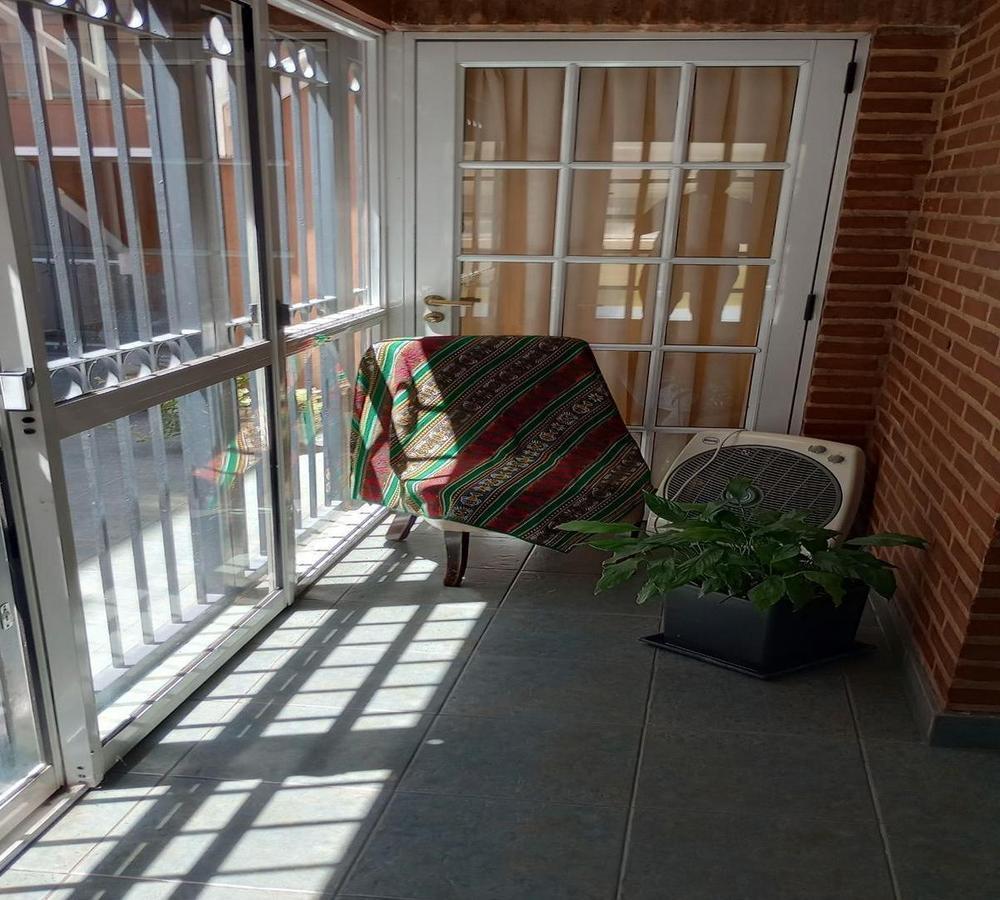 Foto de VENTA - Villa Urquiza - 5 Ambientes - Jardin - Piscina, imagen 2