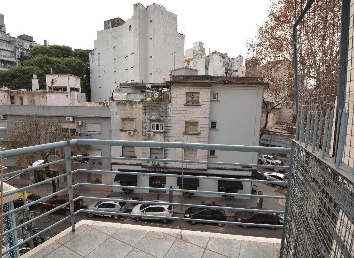 Foto de Alquiler - Palermo - Mario Bravo 1300 - Monoambiente - Luminoso - Balcon, imagen 1