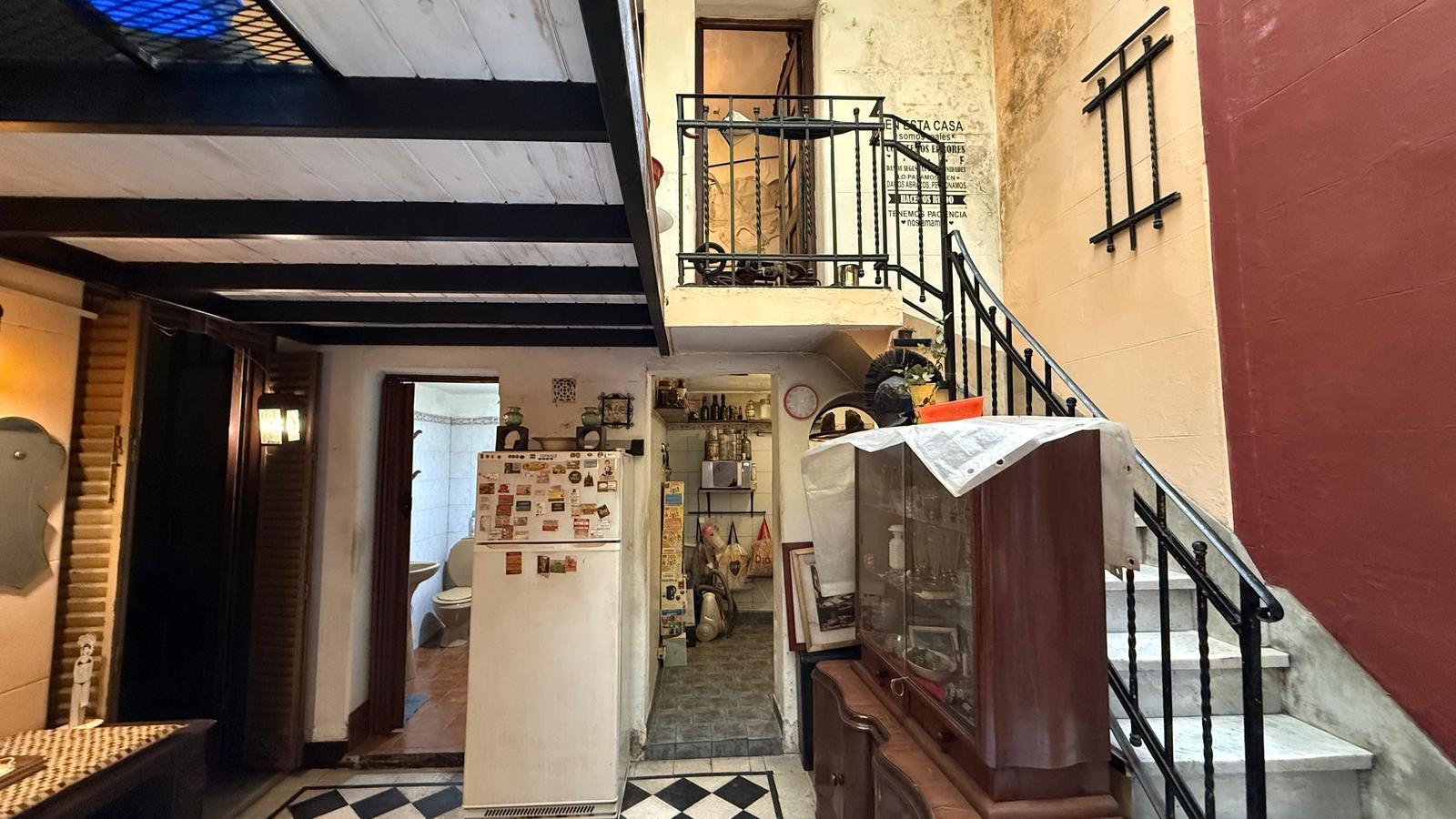 Venta PH 4 Ambientes en Balvanera a reciclar - Sin Expensas