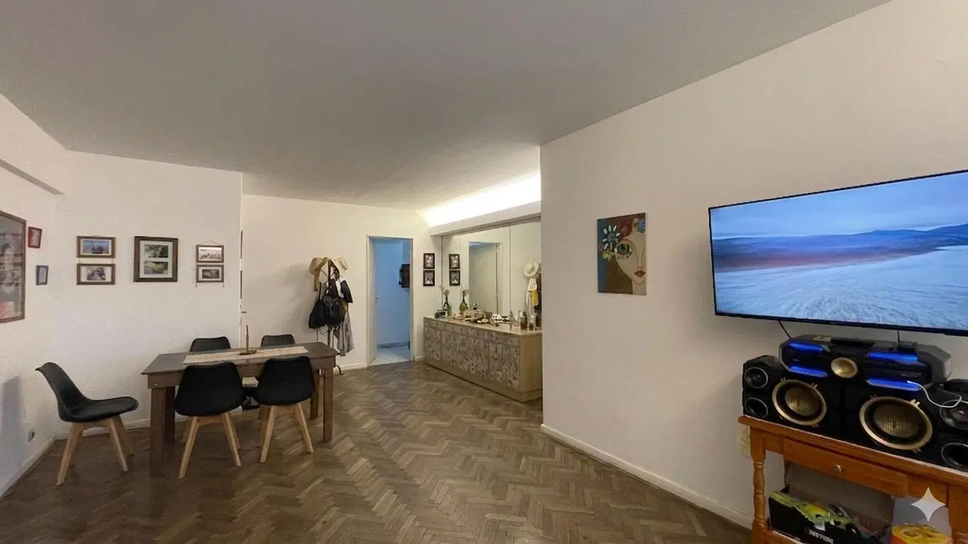 Venta Semipiso 4 ambientes con dependencia y cochera- Palermo 4