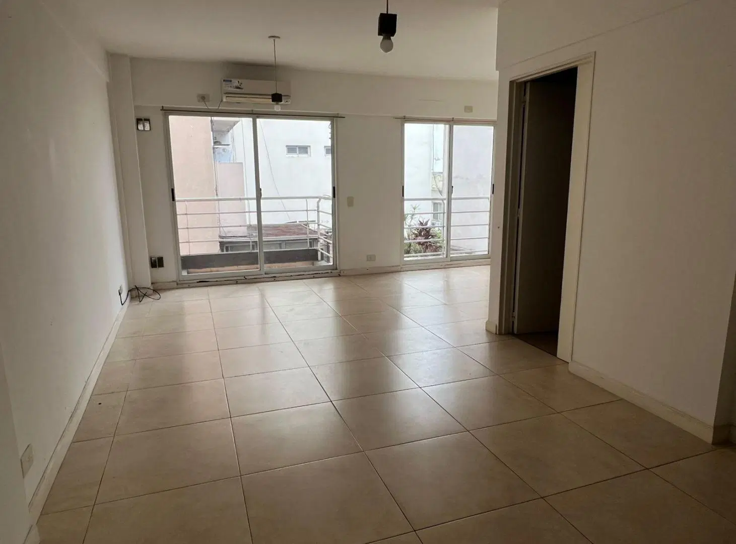 Venta Monoambiente divisible con balcón en Almagro 4