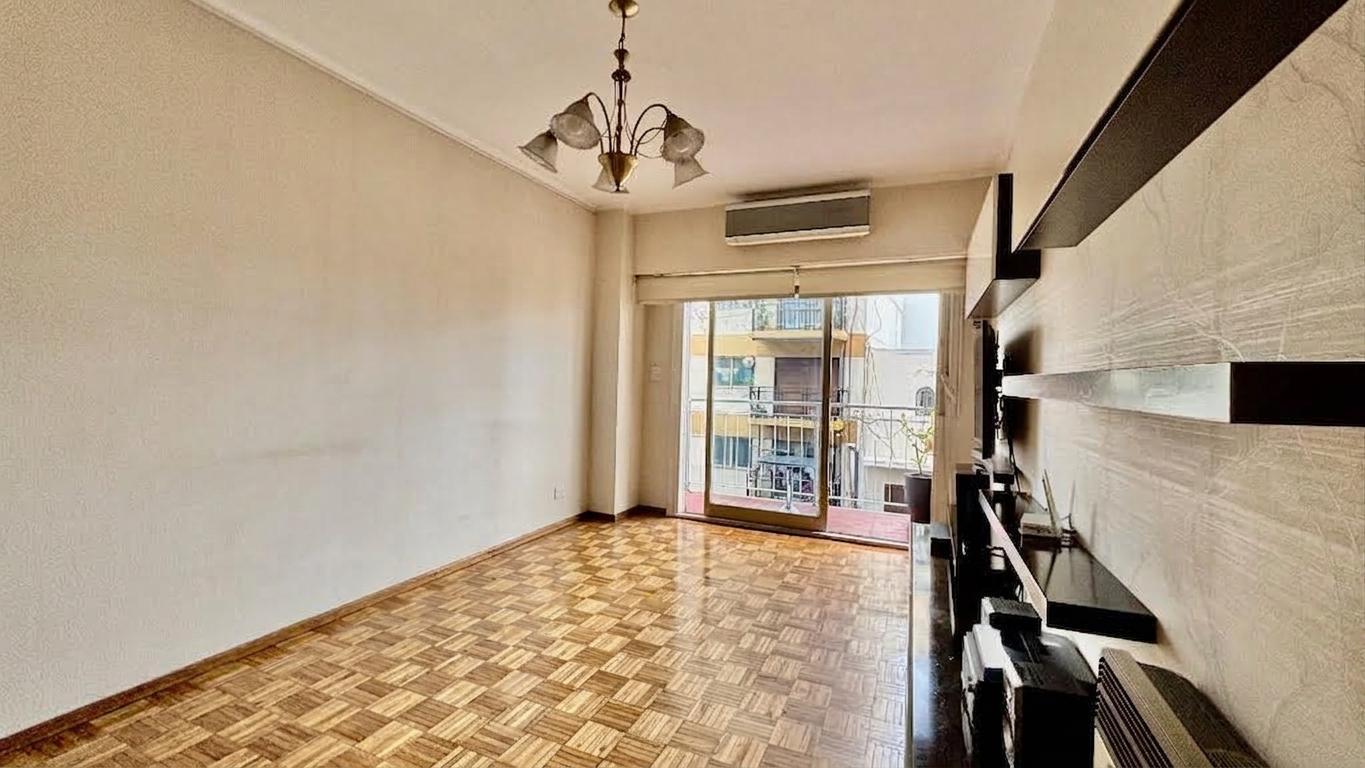 Foto de VENTA DEPARTAMENTO 3 AMBIENTES CON BALCÓN AL FRENTE EN SAN CRISTÓBAL, imagen 1