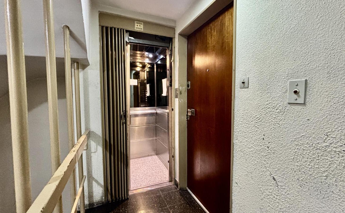 Foto de VENTA DEPARTAMENTO 3 AMBIENTES CON BALCÓN AL FRENTE EN SAN CRISTÓBAL, imagen 5