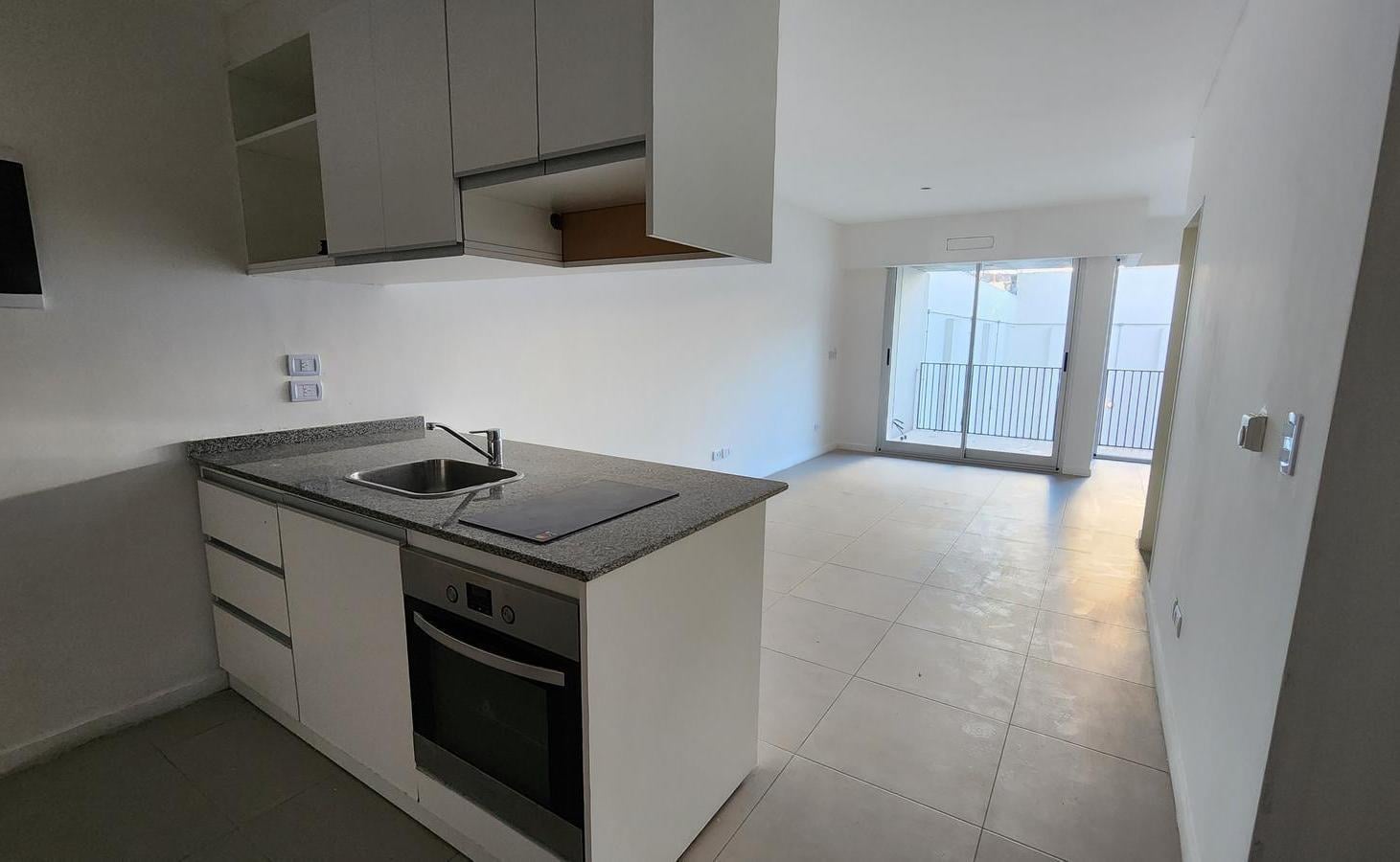 Foto de Saavedra. Amb divisible en venta (54m2) con cochera. Casi a estrenar, imagen 1