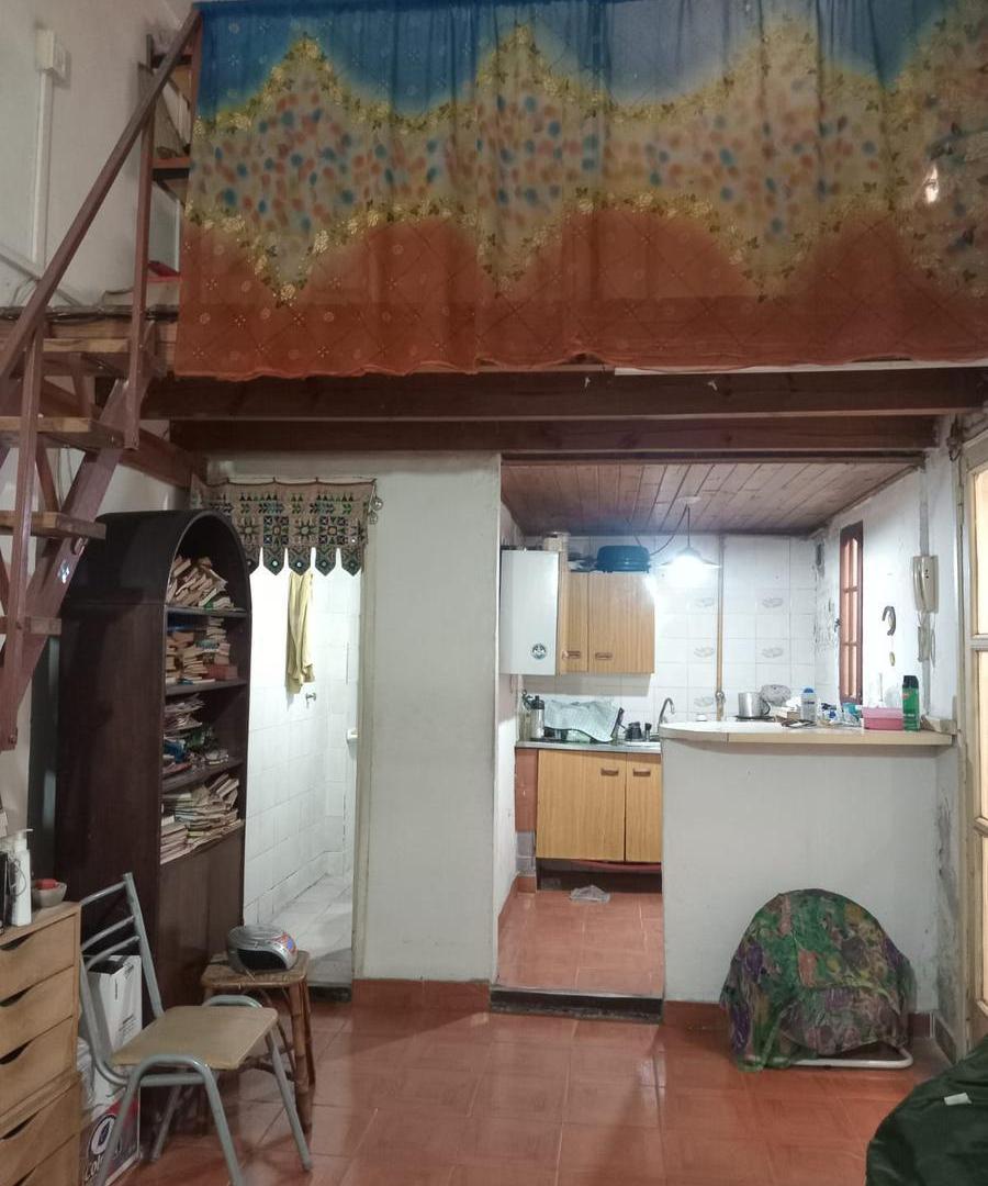 Foto de VENTA PH 1 AMBIENTE CON ENTREPISO EN BALVANERA, imagen 1