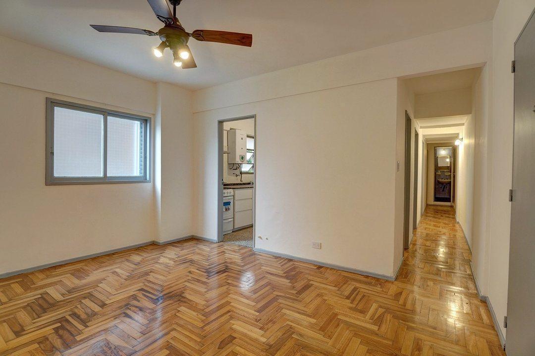 Foto de Venta Departamento 4 ambientes - 2 baños - Belgrano R, imagen 2