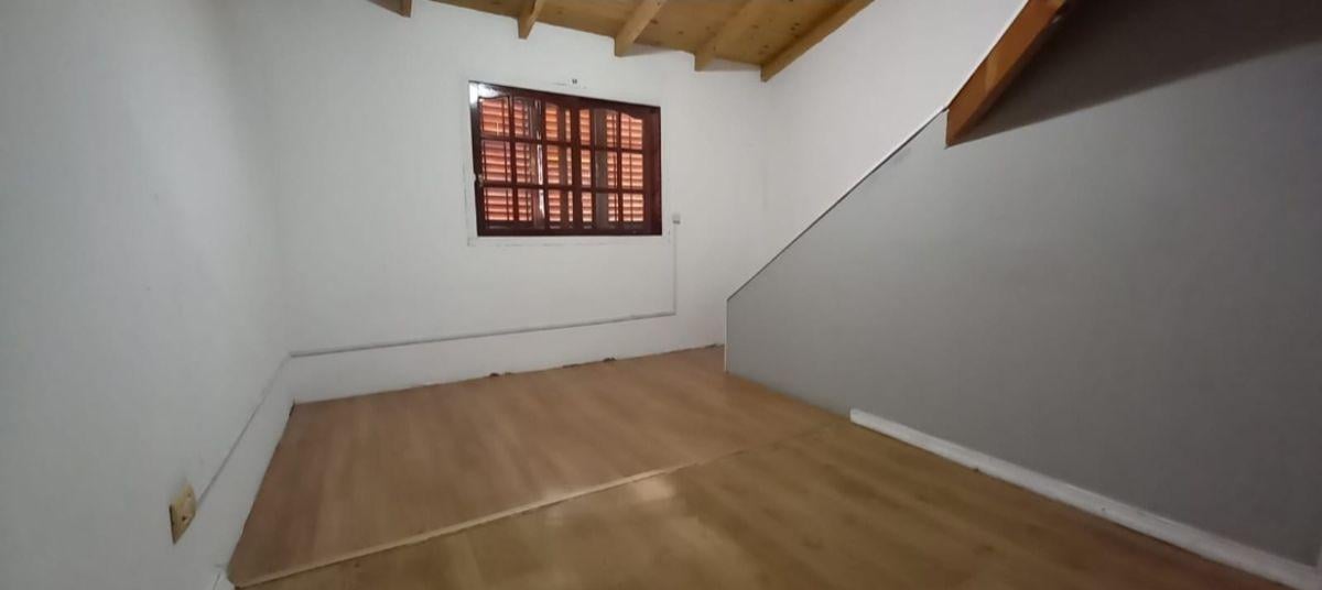 Foto de Duplex 3 ambientes de 43 m² Patio a pasos centro comercial Urquiza y, imagen 5