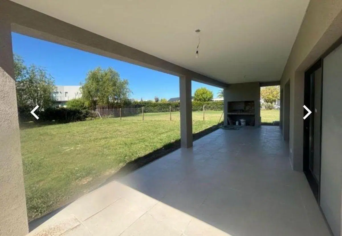 VENTA EN CANTON GOLF, CASA A ESTRENAR, PLANTA BAJA, 3