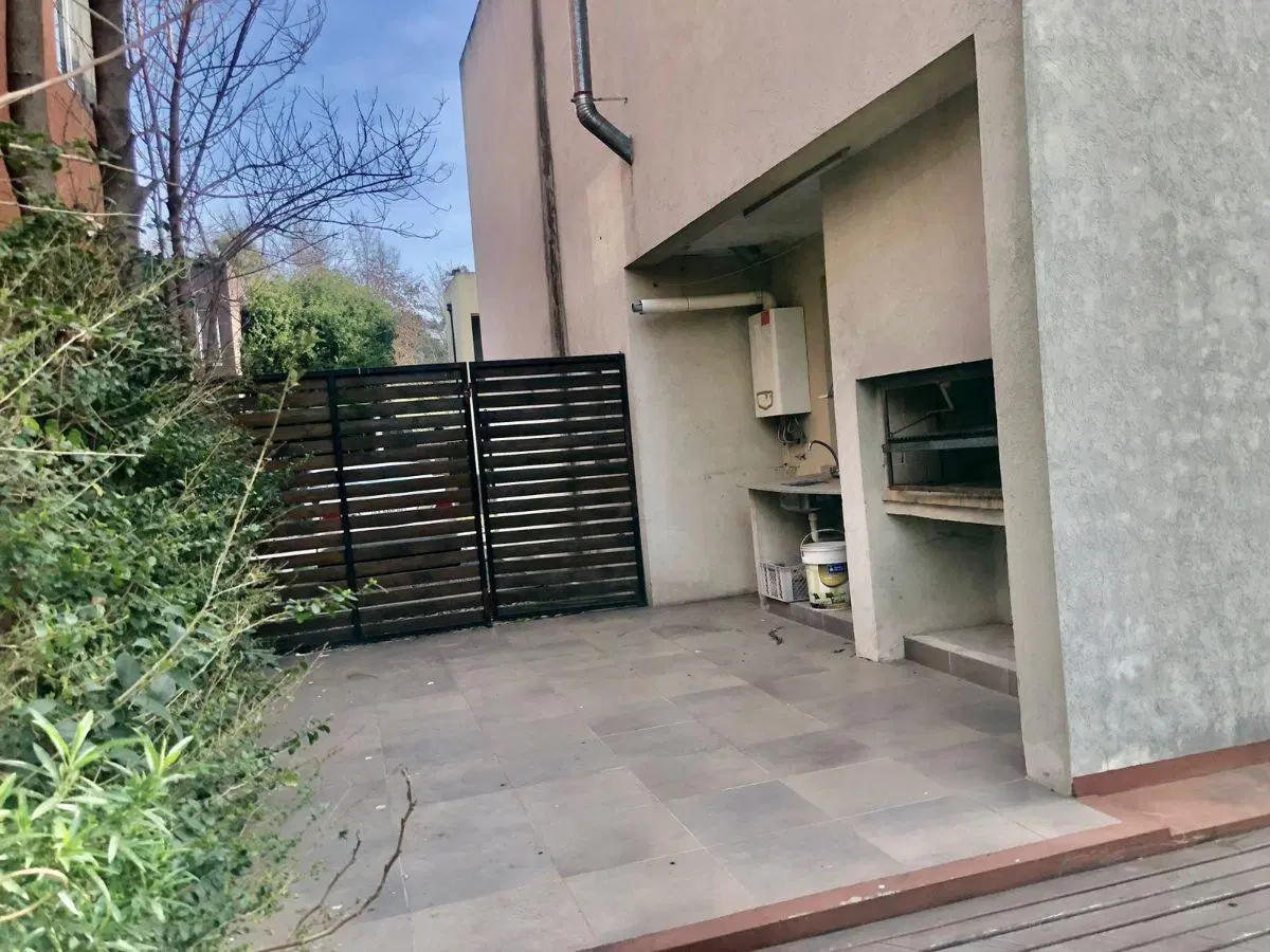 ALQUILER ANUAL, CALIFORNIA VILLAGE CASA DE 125M2 , ZONA PILAR 5