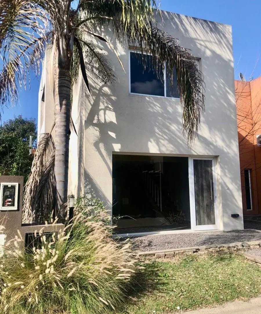 ALQUILER ANUAL, CALIFORNIA VILLAGE CASA DE 125M2 , ZONA PILAR 2