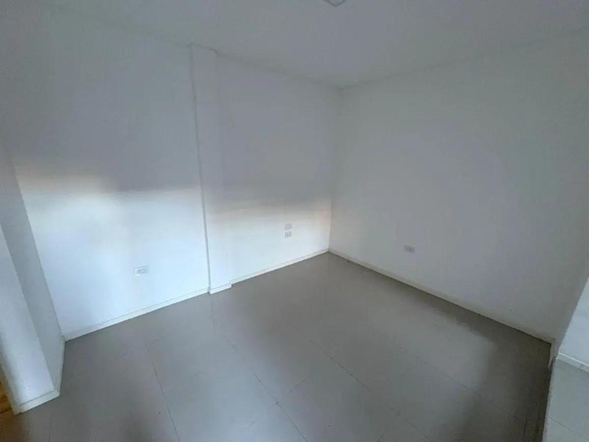 DEPARTAMENTO TIPO CASA 3 AMBIENTES CON DOS COCHERAS PRIVADAS 3