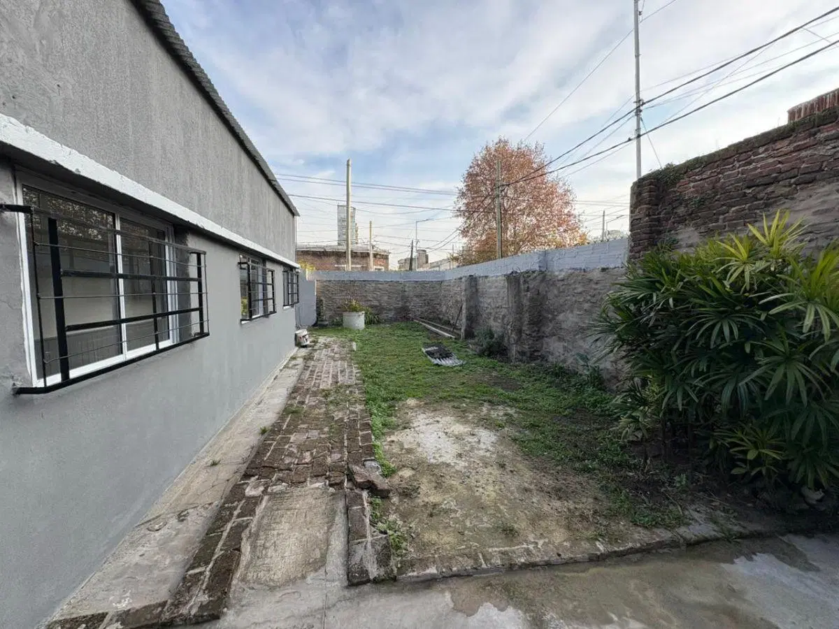 CASA 3 AMBIENTES CON PATIO. 3
