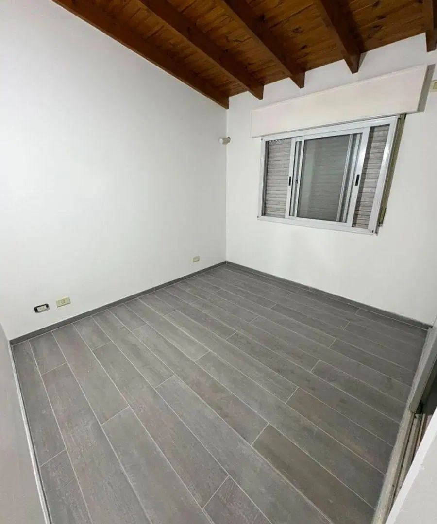 Excelente Duplex de 3 Amb con cochera. 5