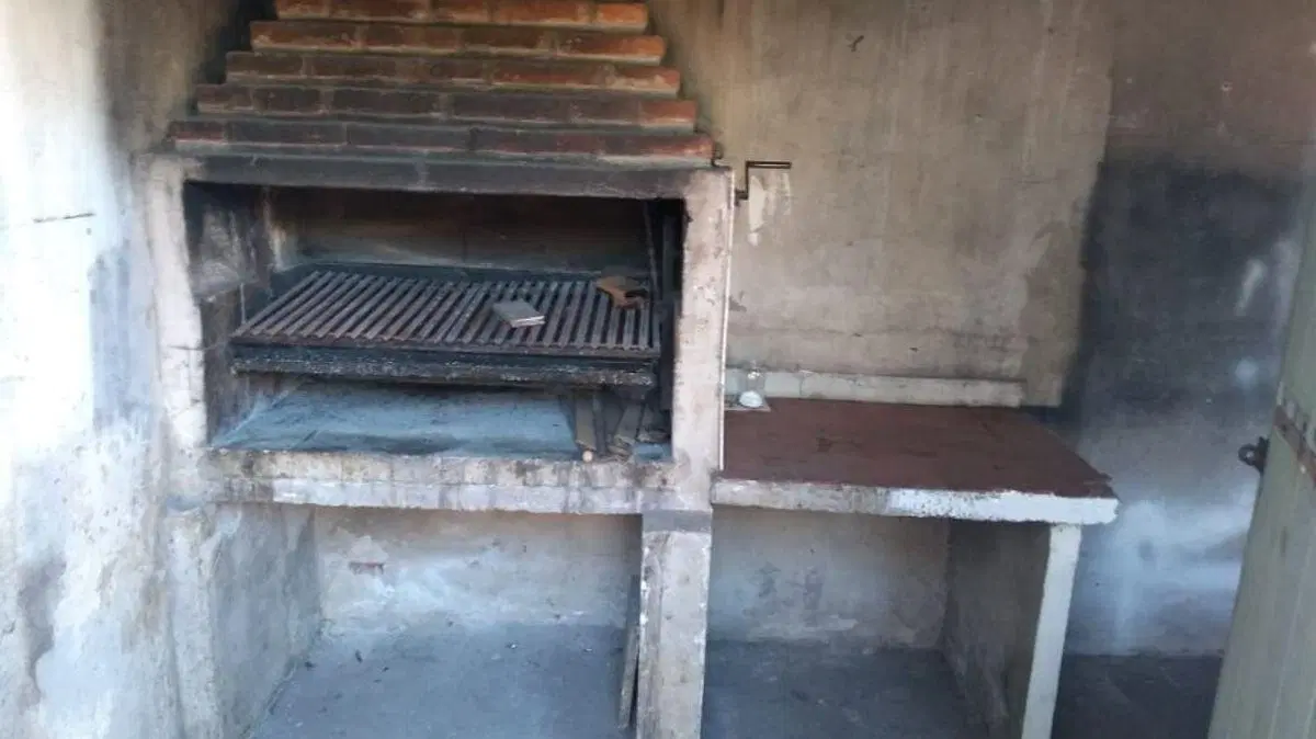Amplia casa construida toda en planta baja. 8