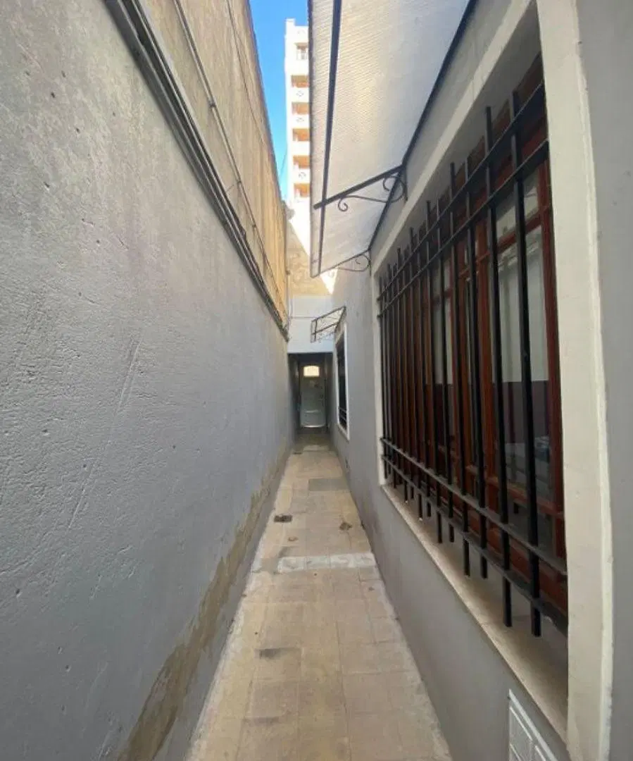 PH 4 ambientes con cochera privada, terraza, en el centro de LANÚS 3