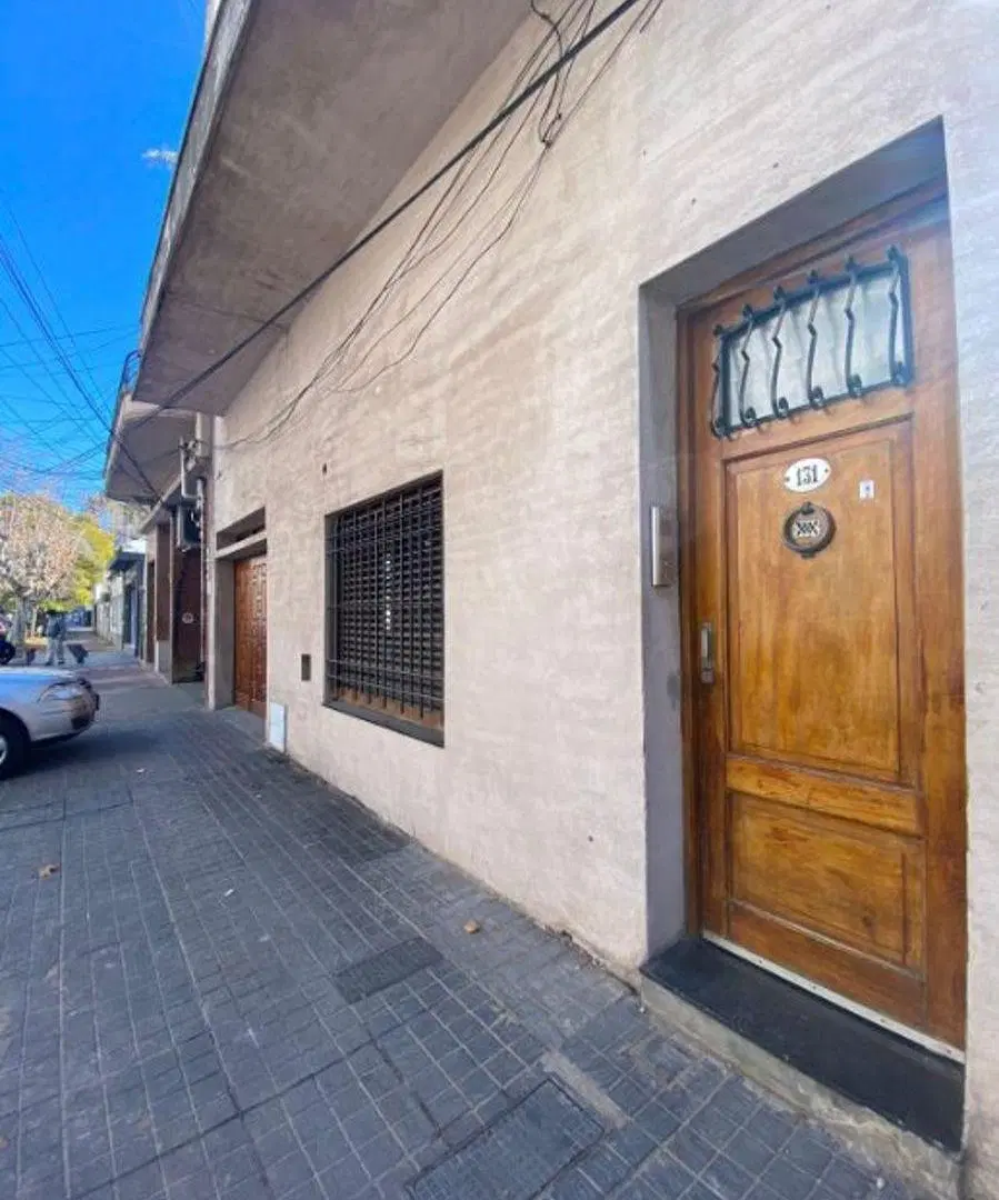 PH 4 ambientes con cochera privada, terraza, en el centro de LANÚS 5
