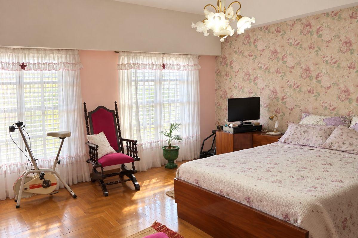 Foto de CHALET DE 4 AMBIENTES CON PATIO, QUINCHO Y COCHERA - PIÑEYRO, AVELLANEDA, imagen 1