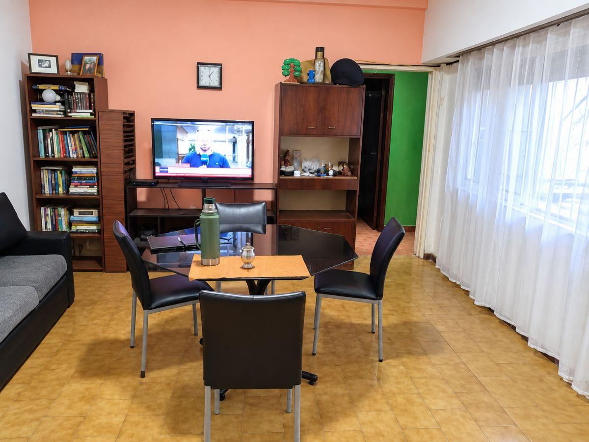 Foto de DEPARTAMENTO TIPO CASA INTERNO - PATIO, TERRAZA Y QUINCHO, imagen 1