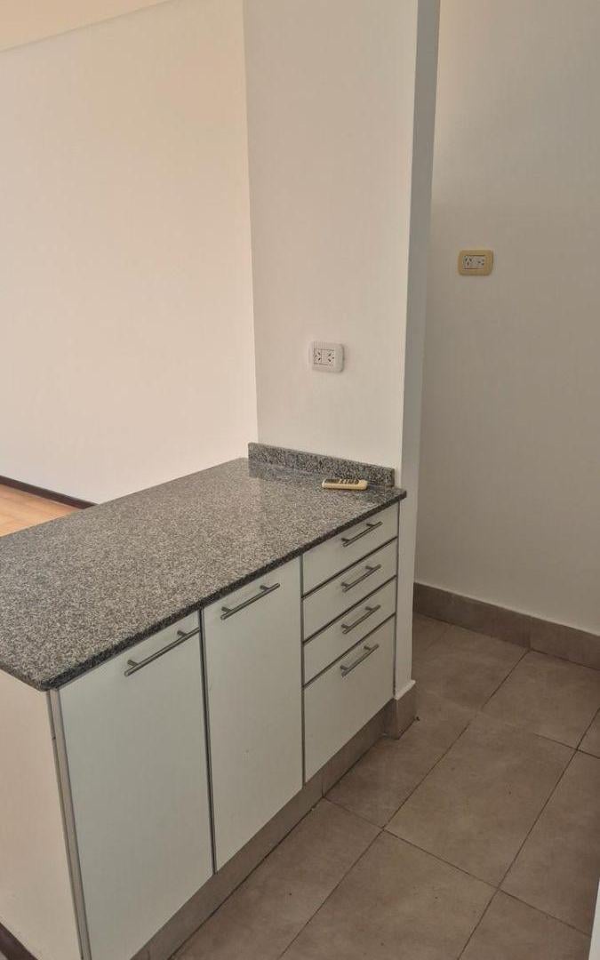 Foto de 2 AMBIENTES CON COCHERA PRIVADA CUBIERTA EN LAS CAÑITAS, imagen 4
