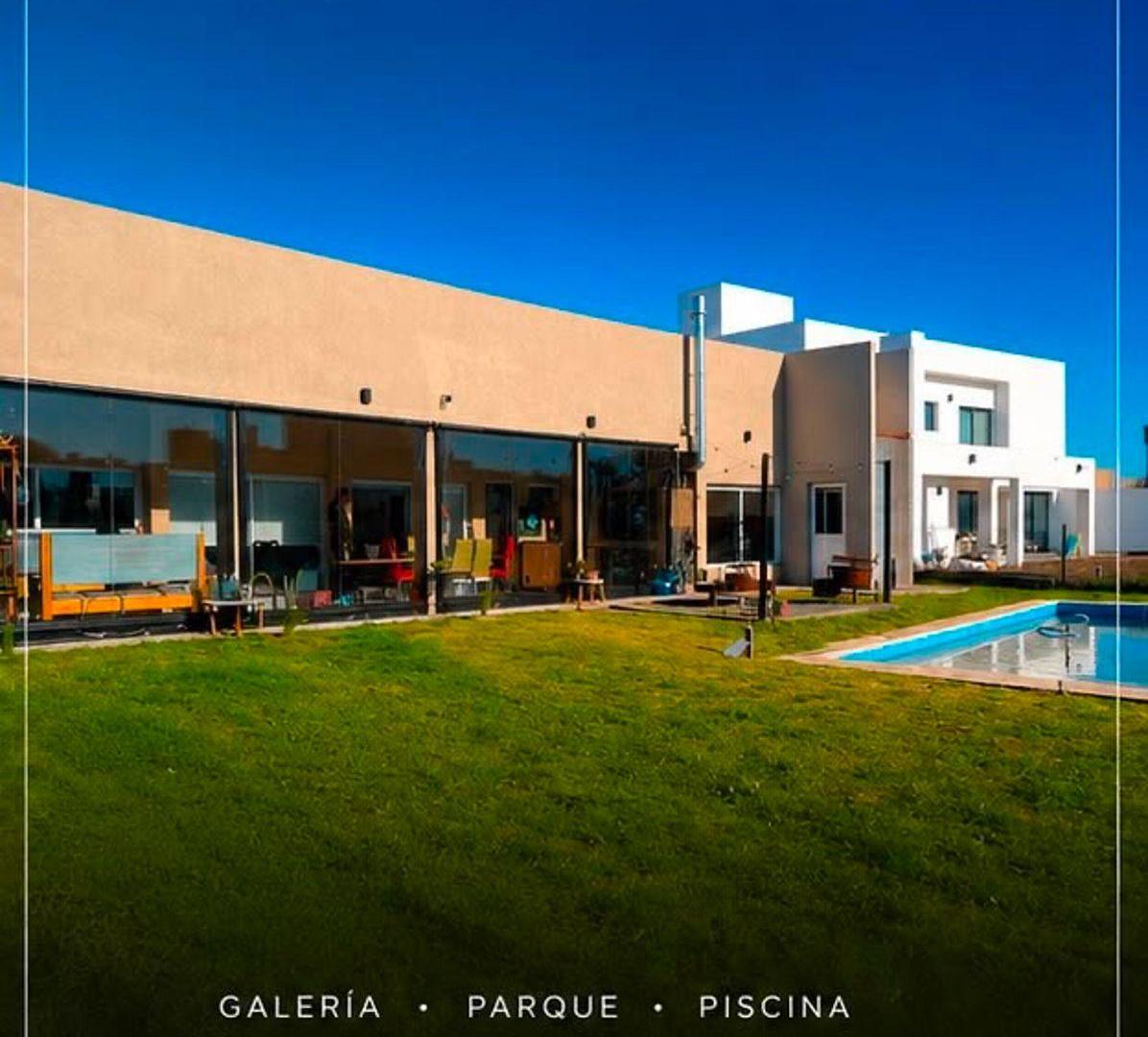 Foto de Casa a la laguna 4 dormitorios en Barrio La Alameda, imagen 3