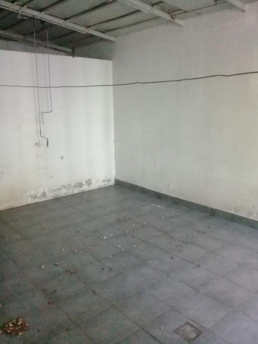 Foto de VENDE CASA EN PH 3 AMBIENTES MAS AMPLIO MONOAMBIENTE, IDEAL 2 FAMILIAS, imagen 4