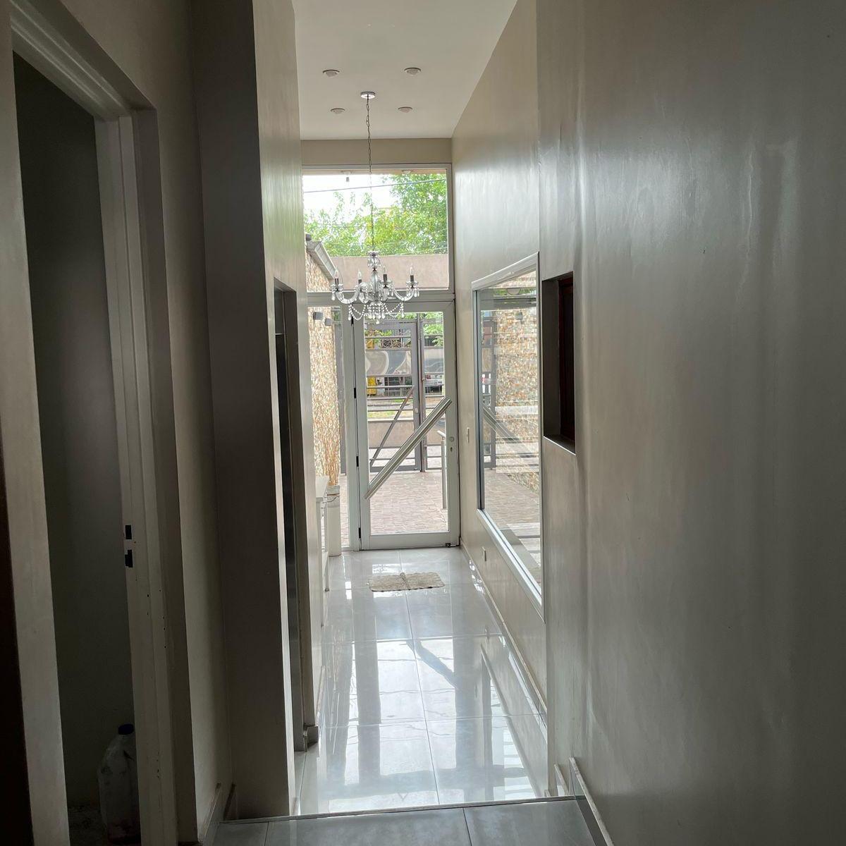 Foto de VENDE-EXCELENTE DEPTO 2 AMBIENTES CON MUY BUENA UBICACION- APTO CREDITO, imagen 4