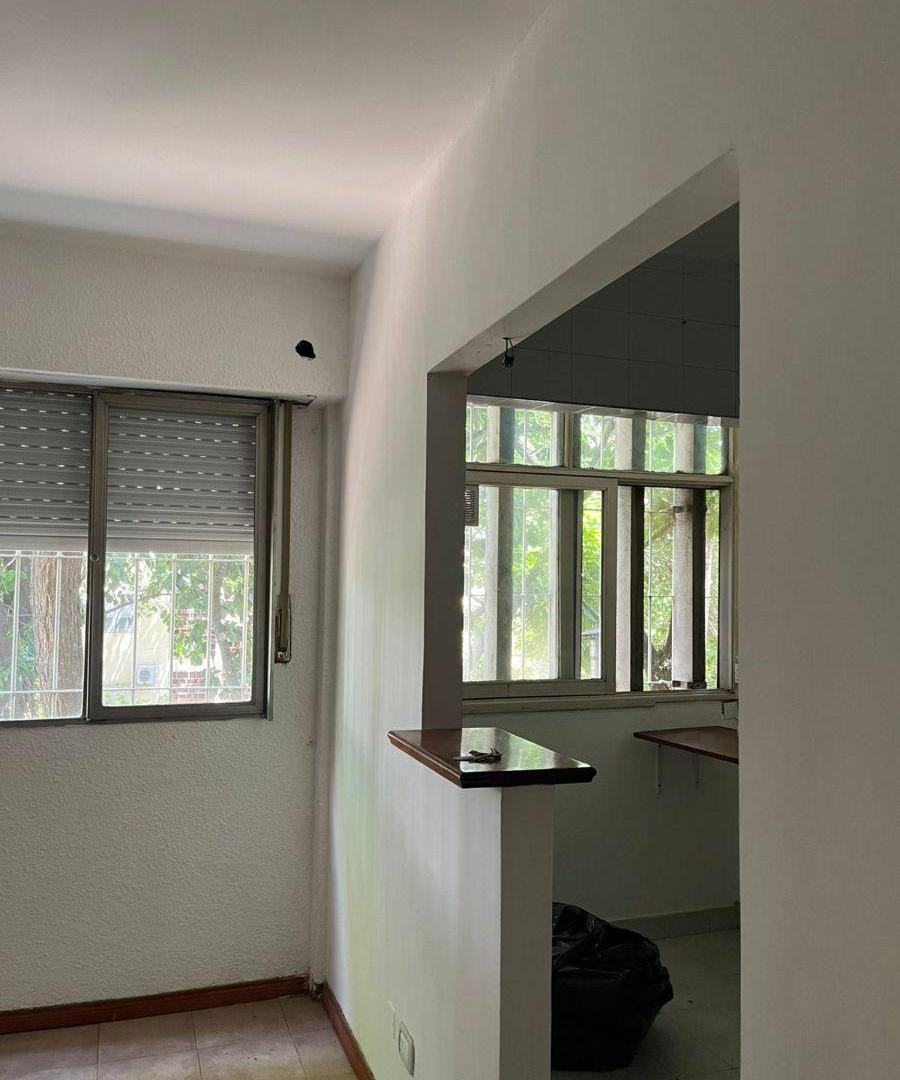 VENDE- DEPARTAMENTO 3 AMBIENTES – EXCELENTE UBICACION- APTO CREDITO