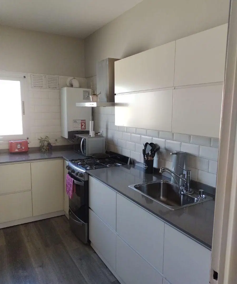 VENDE - AMPLIO DEPTO 3 AMBIENTES - IMPECABLE Y EXCELENTE UBICACION 5