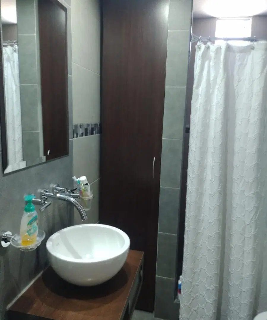 VENDE - AMPLIO DEPTO 3 AMBIENTES - IMPECABLE Y EXCELENTE UBICACION 2