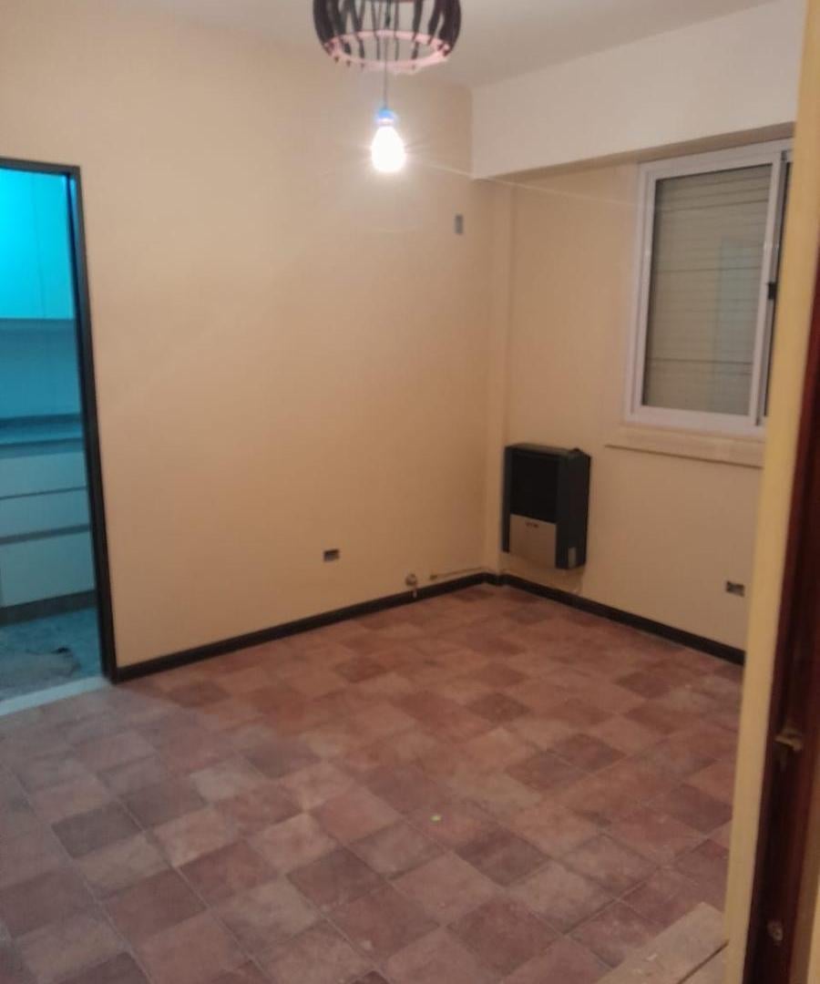 Foto de ALQUILER DEPARTAMENTO 4 AMBIENTES - EXCELENTE UBICACION, imagen 1