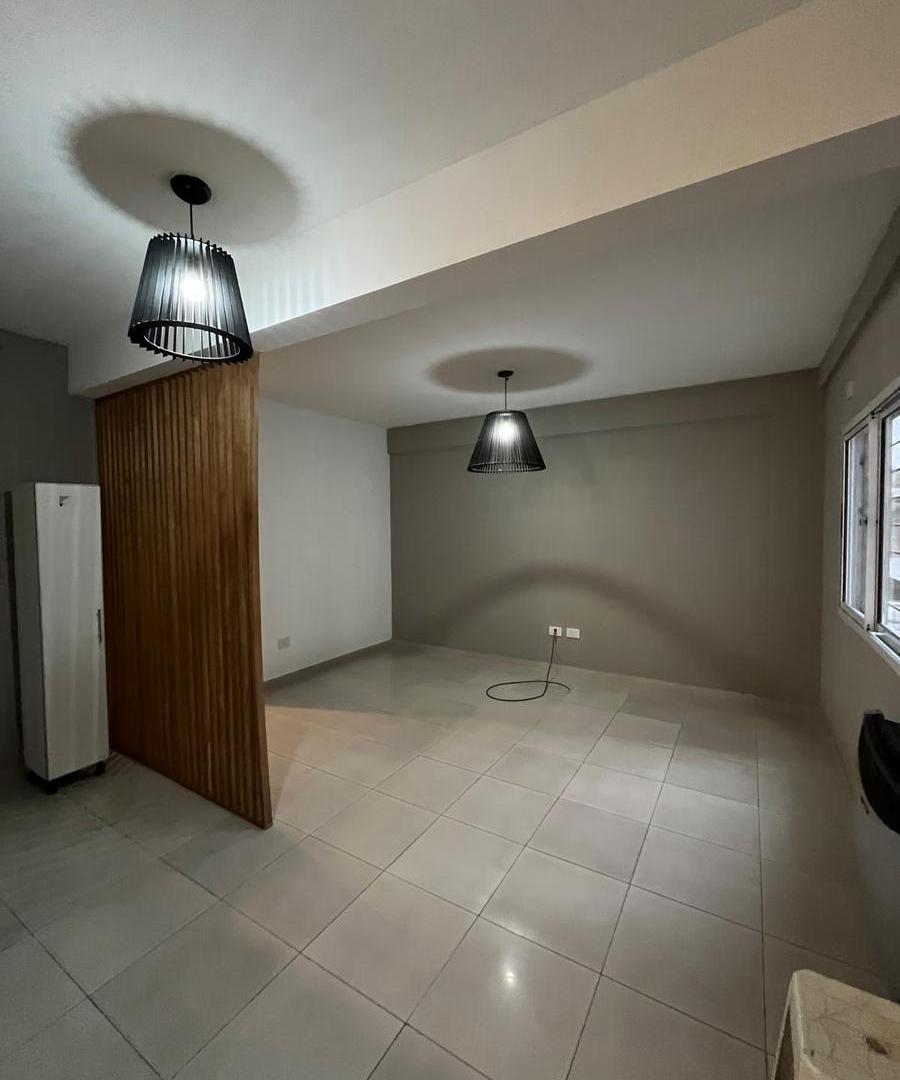 Foto de VENDE- Departamento de 2 ambientes- Excelente ubicación, imagen 2
