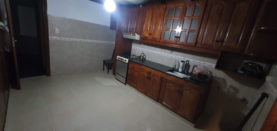 Foto de ALQUILA- Casa 4 ambientes con patio y garage, imagen 5