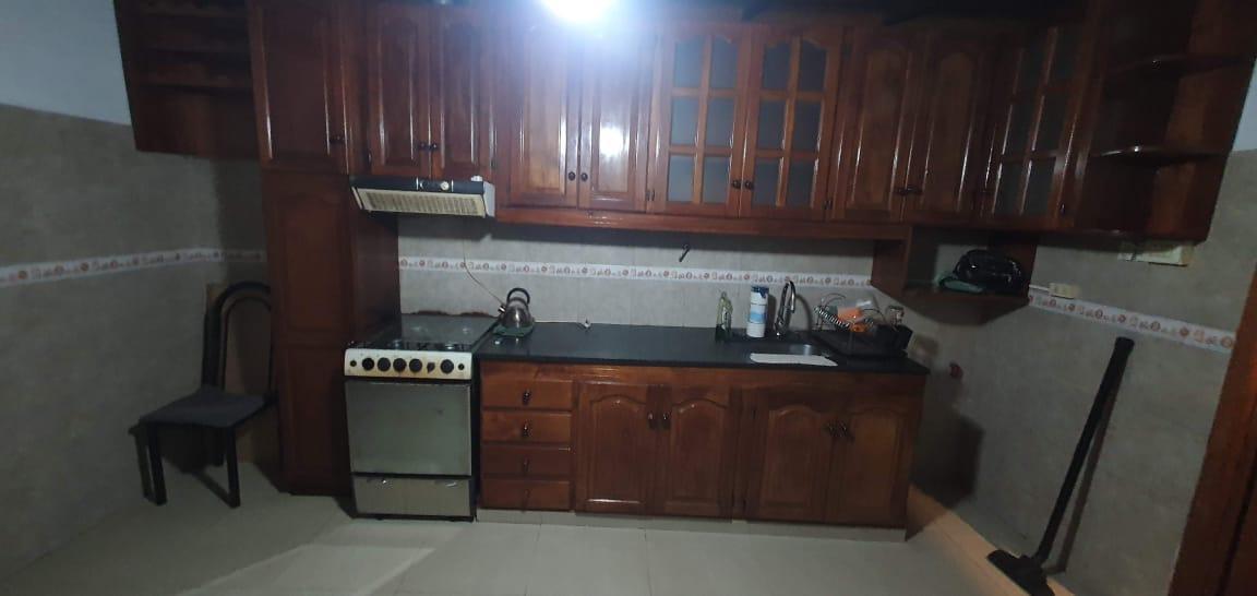 Foto de ALQUILA- Casa 4 ambientes con patio y garage, imagen 1