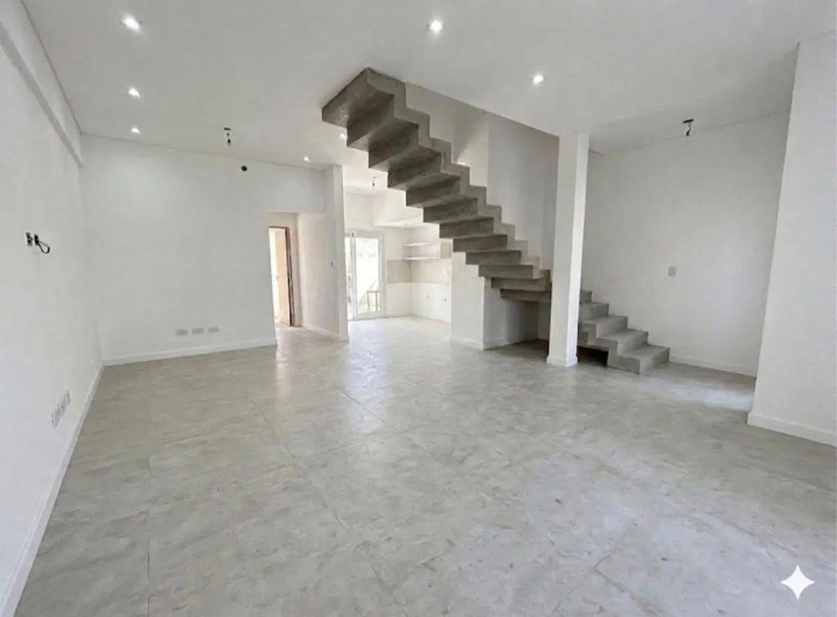 Duplex a estrenar, Olivos. Dos cocheras, 3 dormitorios y play. Patio con parrilla 3