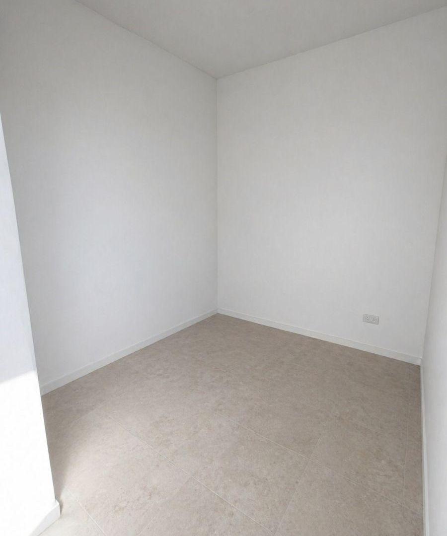 Duplex a estrenar, Olivos. Dos cocheras, 3 dormitorios y play. Patio con parrilla