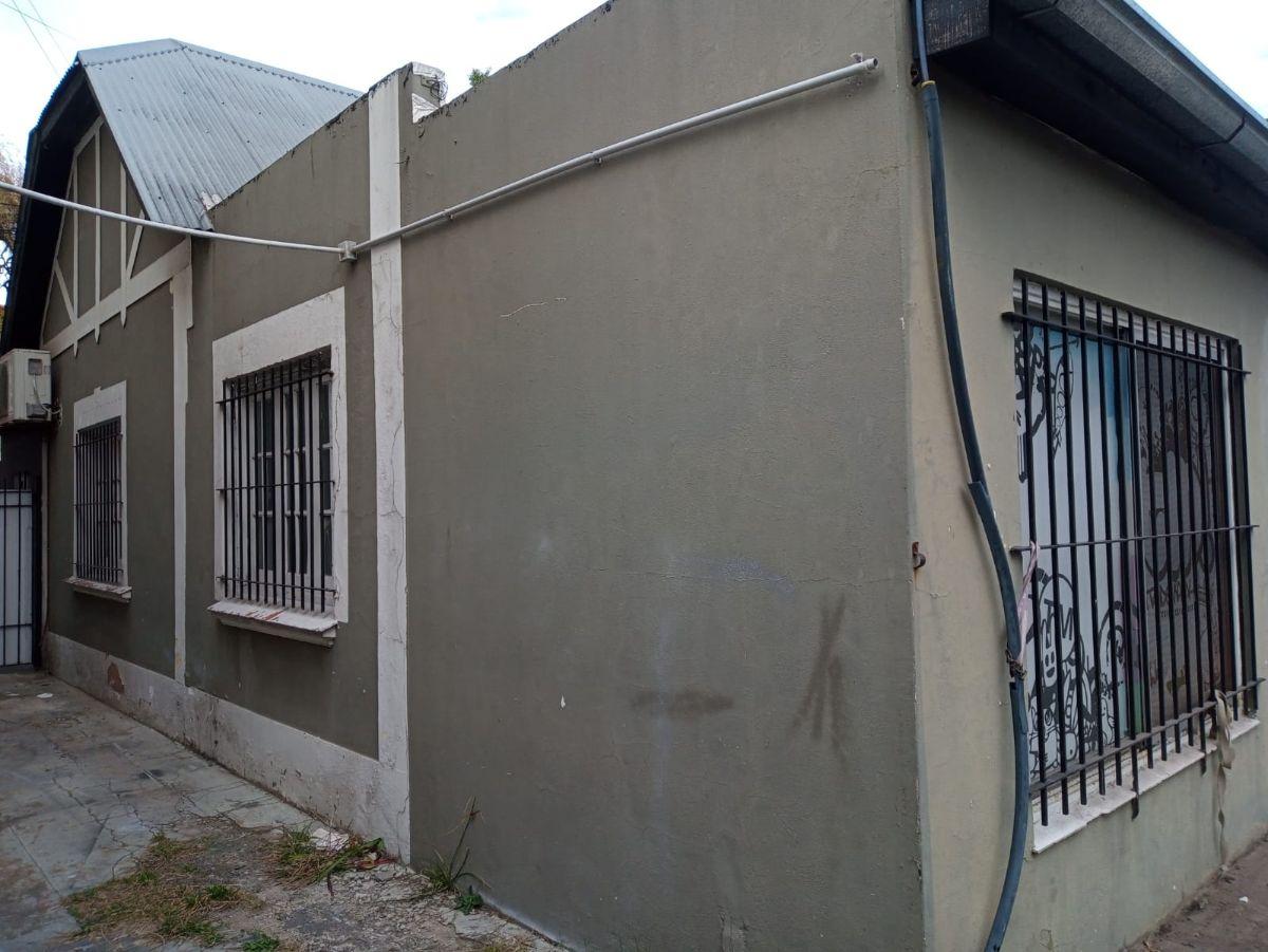Casa para uso comercial exclusivamente, próximo Avda.Maipú
