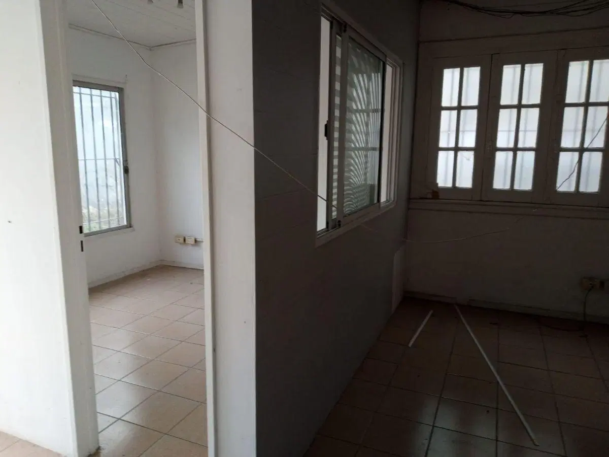 Casa para uso comercial exclusivamente, próximo Avda.Maipú 5