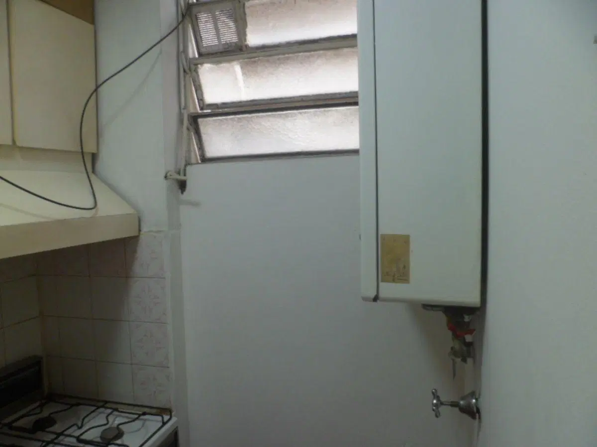 Monoambiente en Planta Baja, sin expensas, a 1 cuadra Avda.Maipú. 5