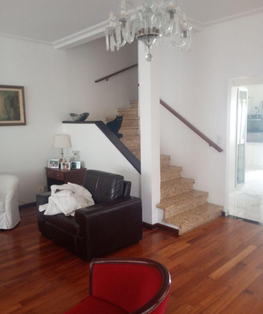 Foto de Impecable y cómodo chalet de 5 ambientes, pisos parquet, Seguridad, imagen 3