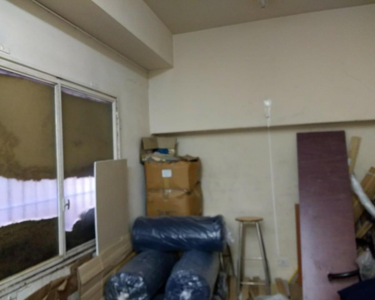 Foto de EXCELENTE LOCAL EN 2 PLANTAS SCAL ORTIZ Y VELASCO 2 VIDRIERAS 2 BÑOS, imagen 5