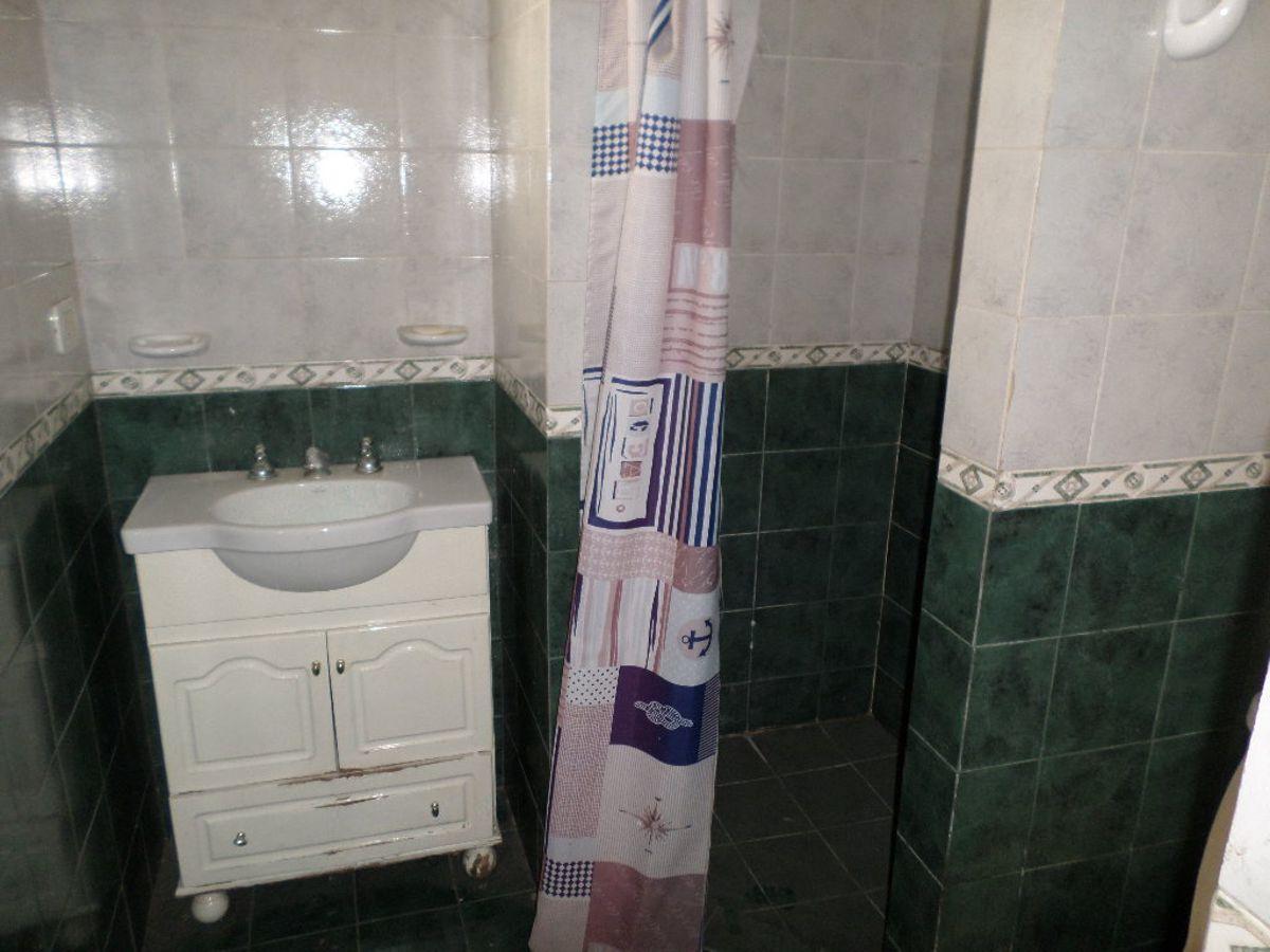 Foto de PH 5 Ambientes, 3 Baños, 2 Cocinas, Patio. Ideal 2 Flias., imagen 5