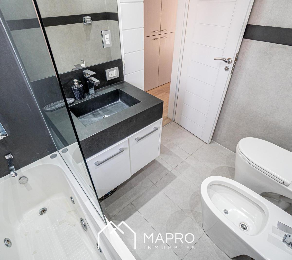 Increible Piso de Categoria con Dos Cocheras y Amenities en Caballito 1