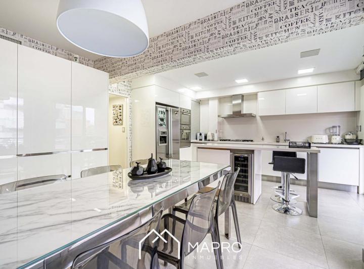 Increible piso de categoria con dos cocheras y amenities en Caballito 5