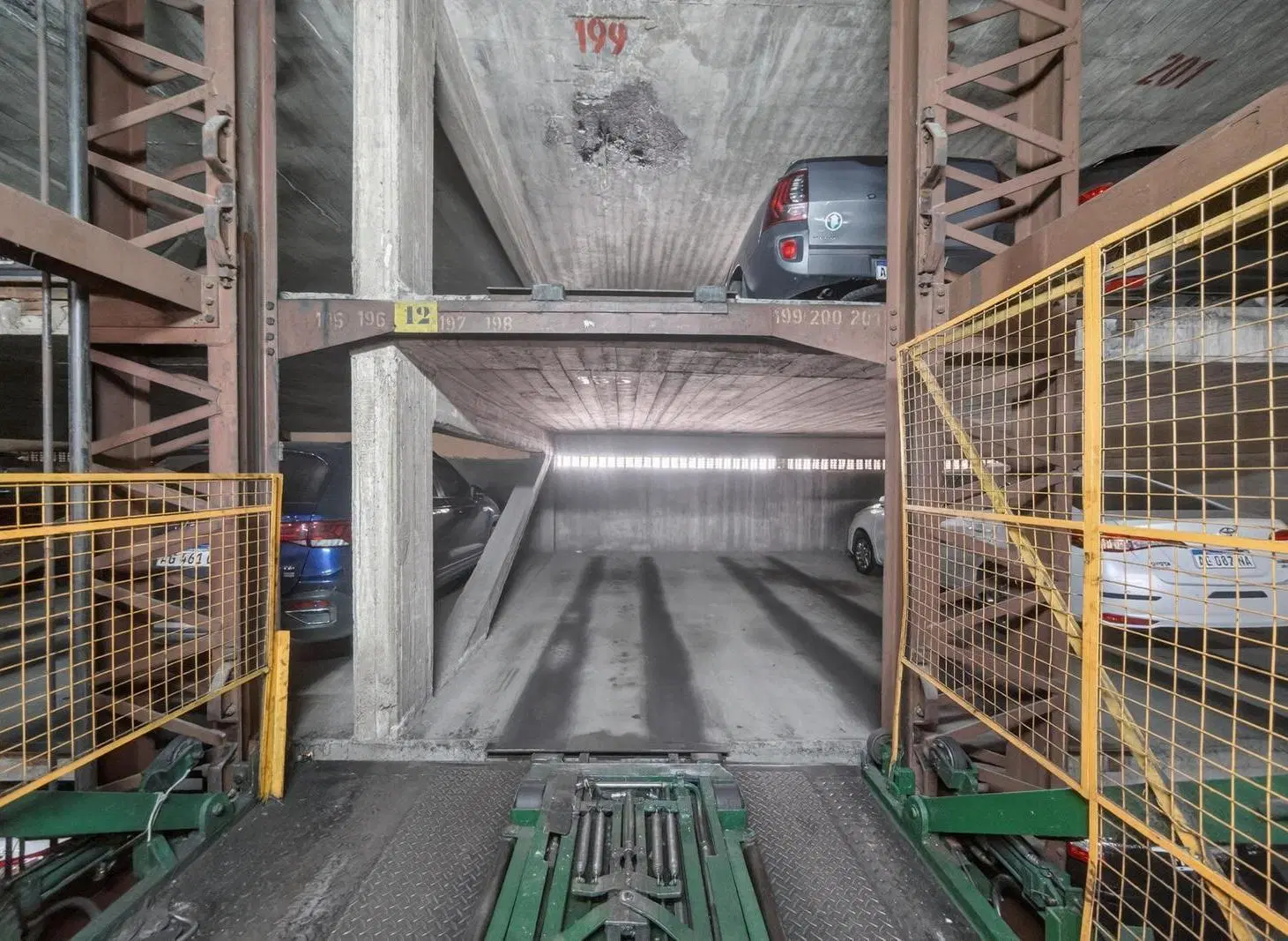 Cochera cubierta en venta Recoleta Con VALET parking 4