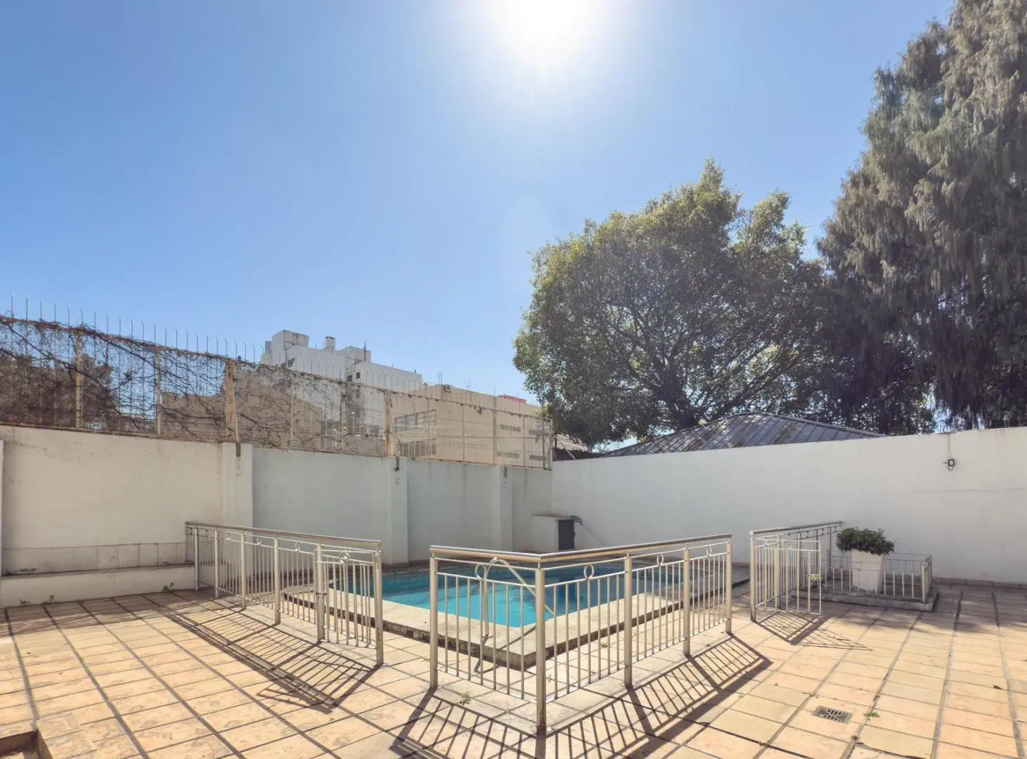 Departamento 3 ambientes Con BALCON. PILETA. JARDIN. 5