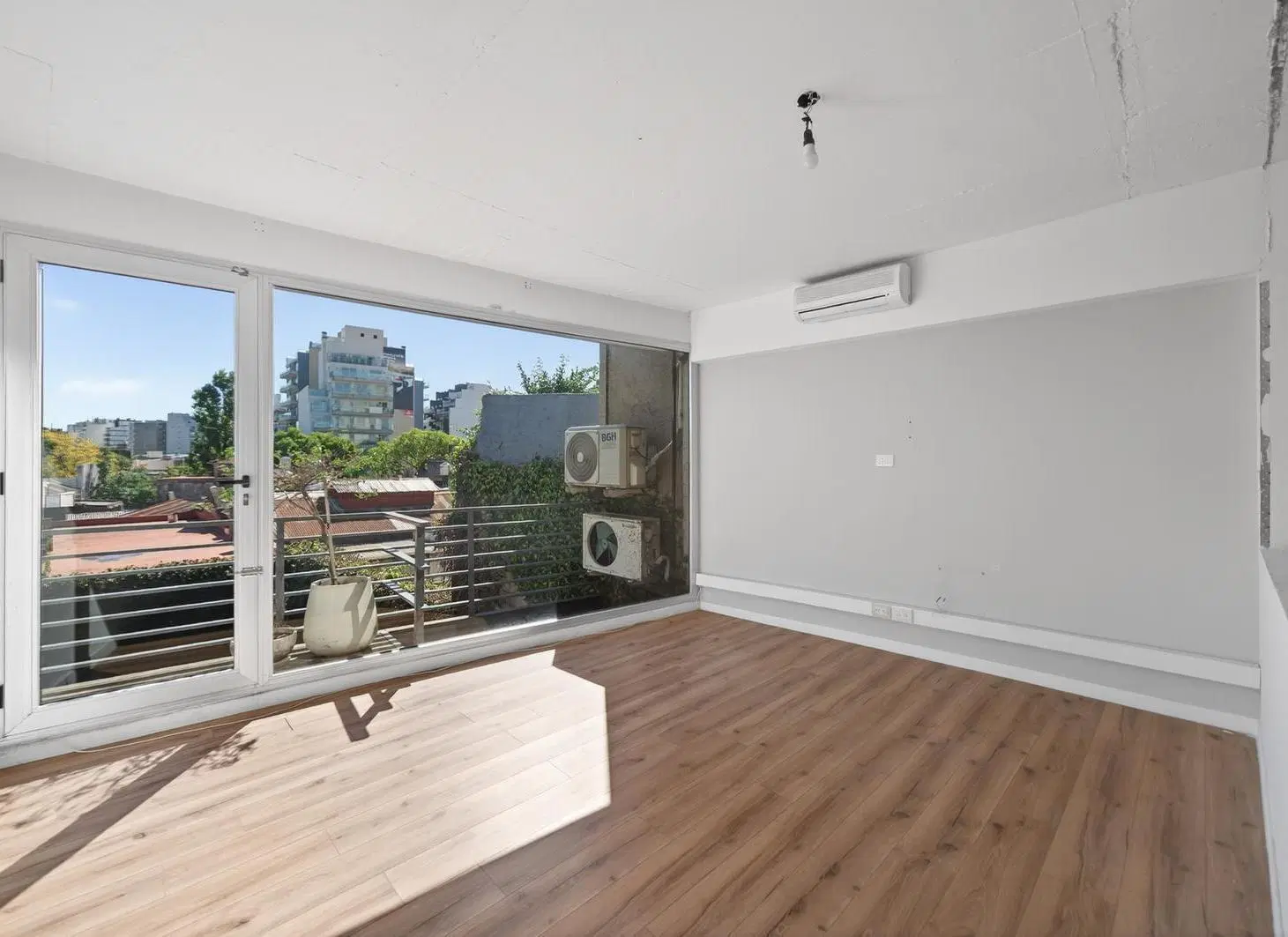 OFICINA ALQUILER TIPO Loft 4